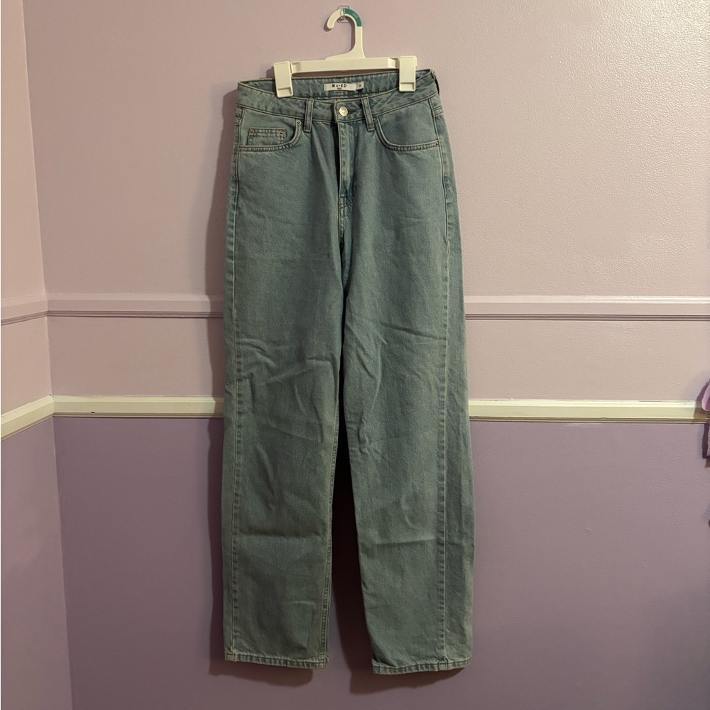NA-KD Straight Leg Jeans